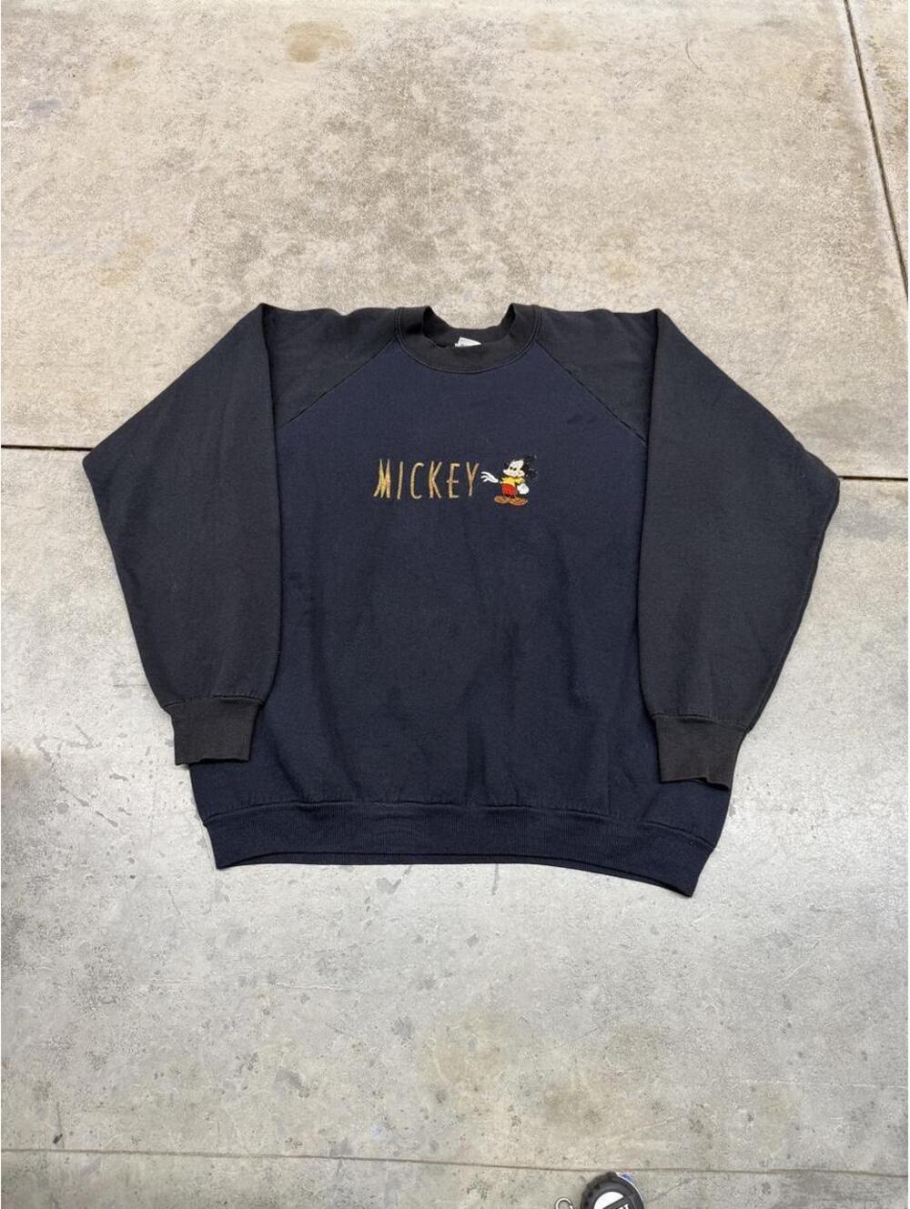vintage mickey mouse made in usa disney black crewneck size xl